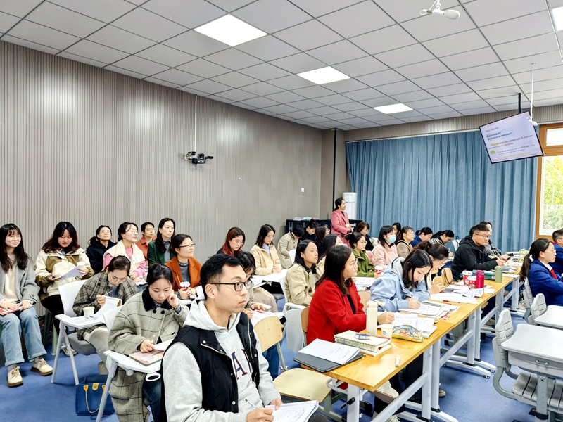 听课老师.jpg